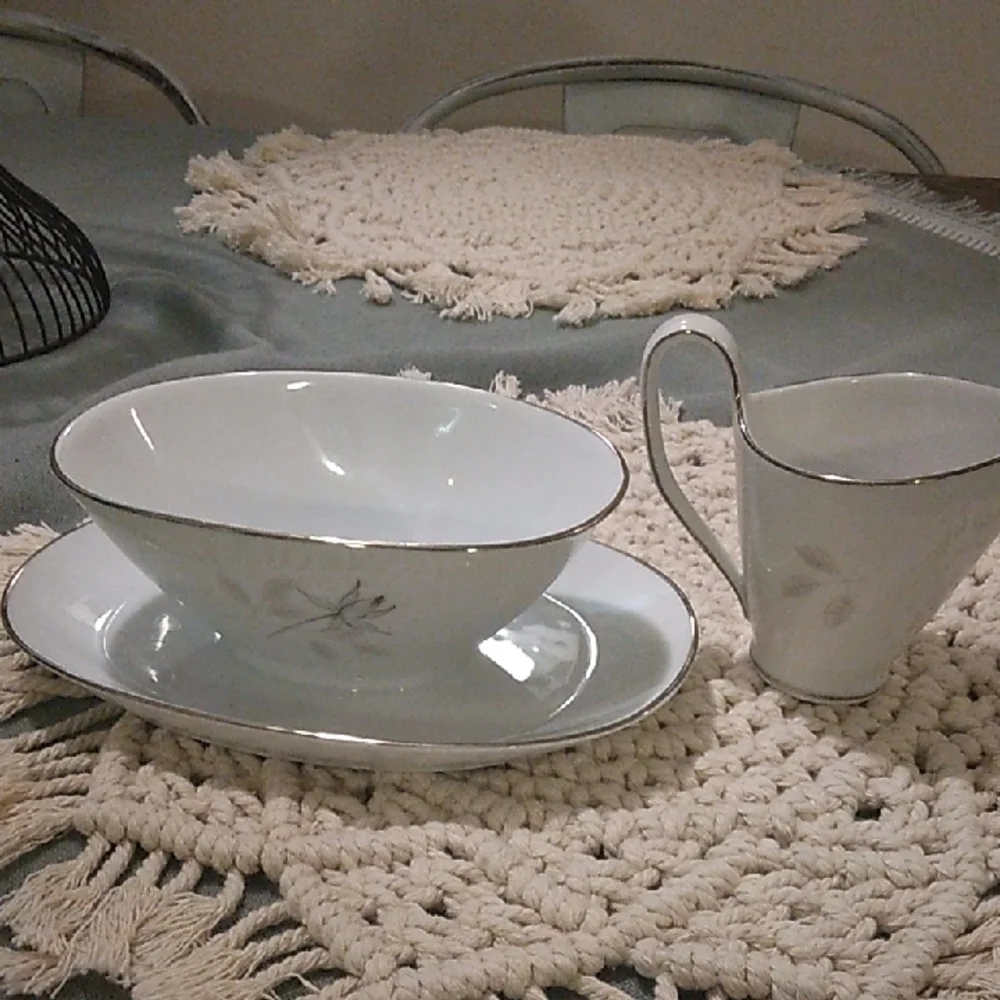 Vintage Rosenthal Bettina Gravy Boat 3436 29 & Creamer 3436 /16